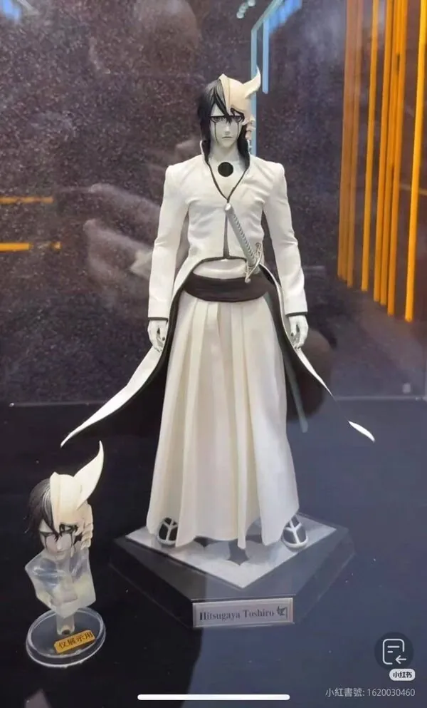 Bleach - Ulquiorra Cifer - 1/6 (RocketToys)